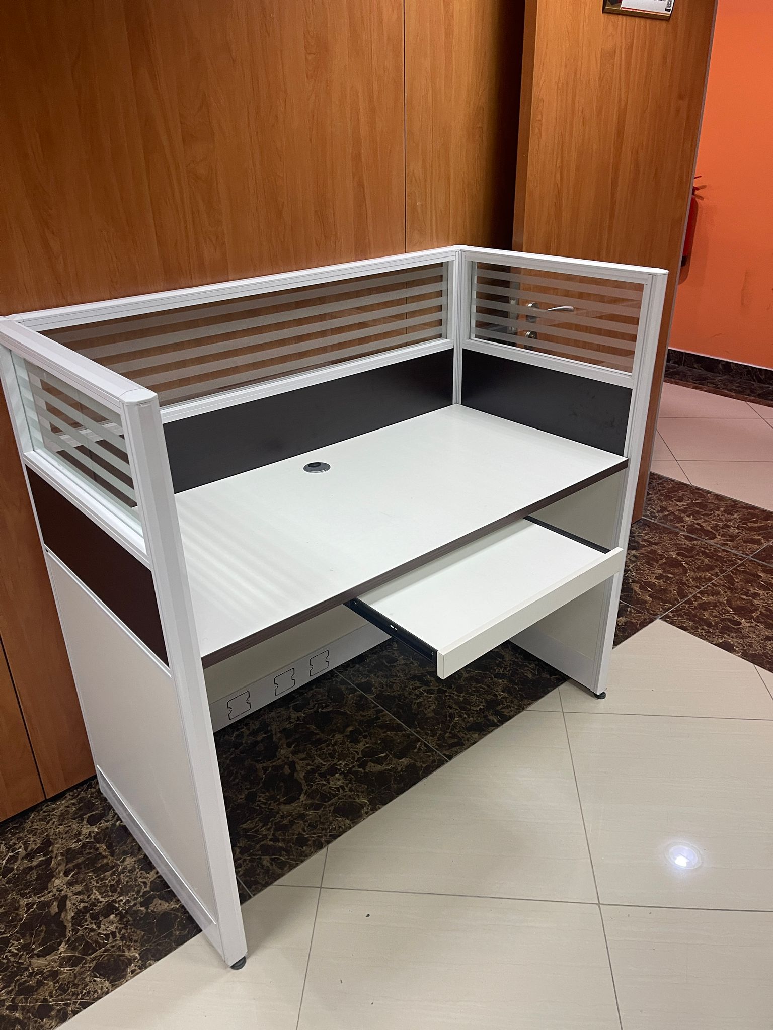 Office Reception Table 500 - Image 7