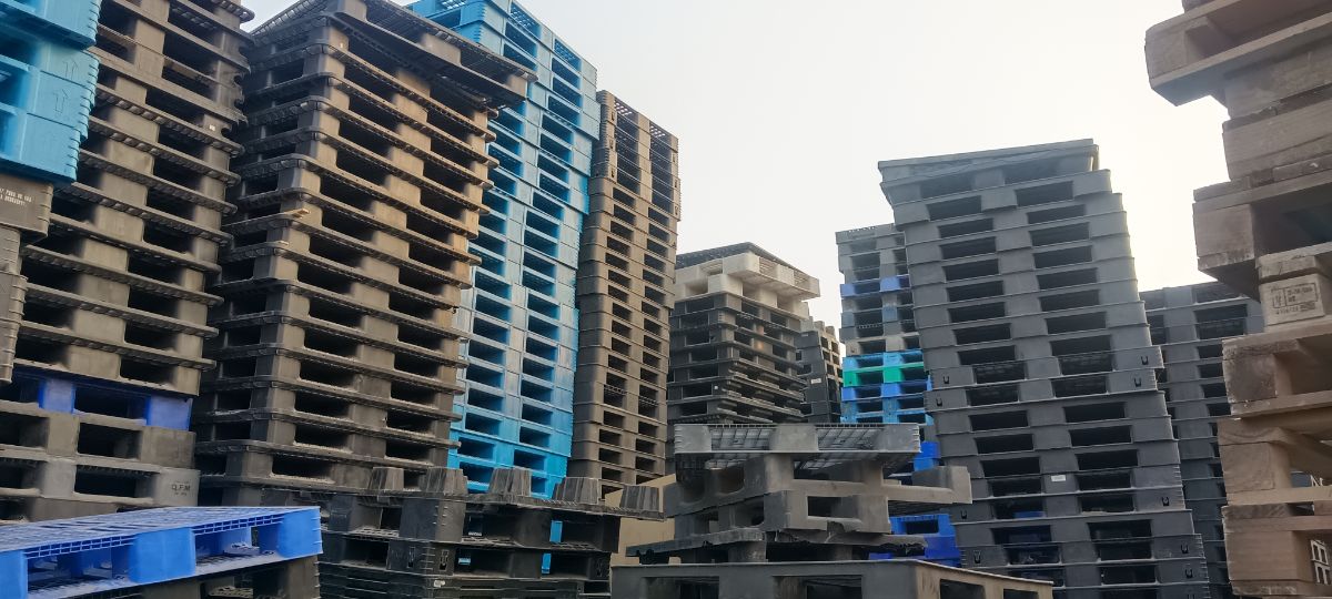 طبليات خشب وبلاستيك مستعمل متوفرة بحالة جيدة - Image 7