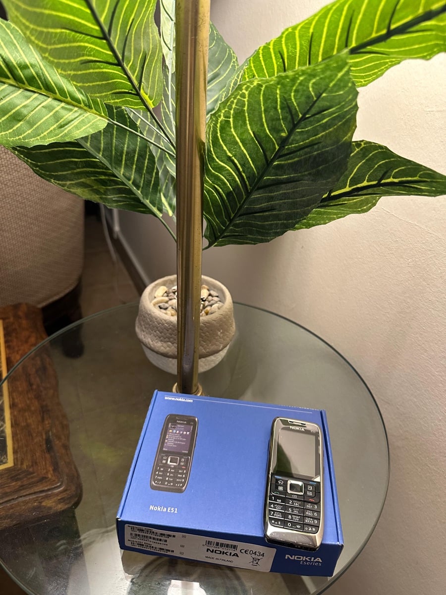 Old Nokia Classic phones. Free delivery - Image 13