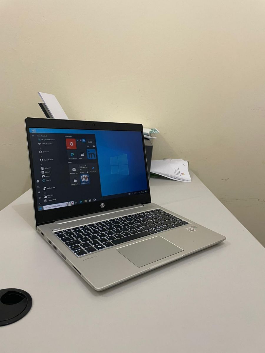 Laptop - Image 3
