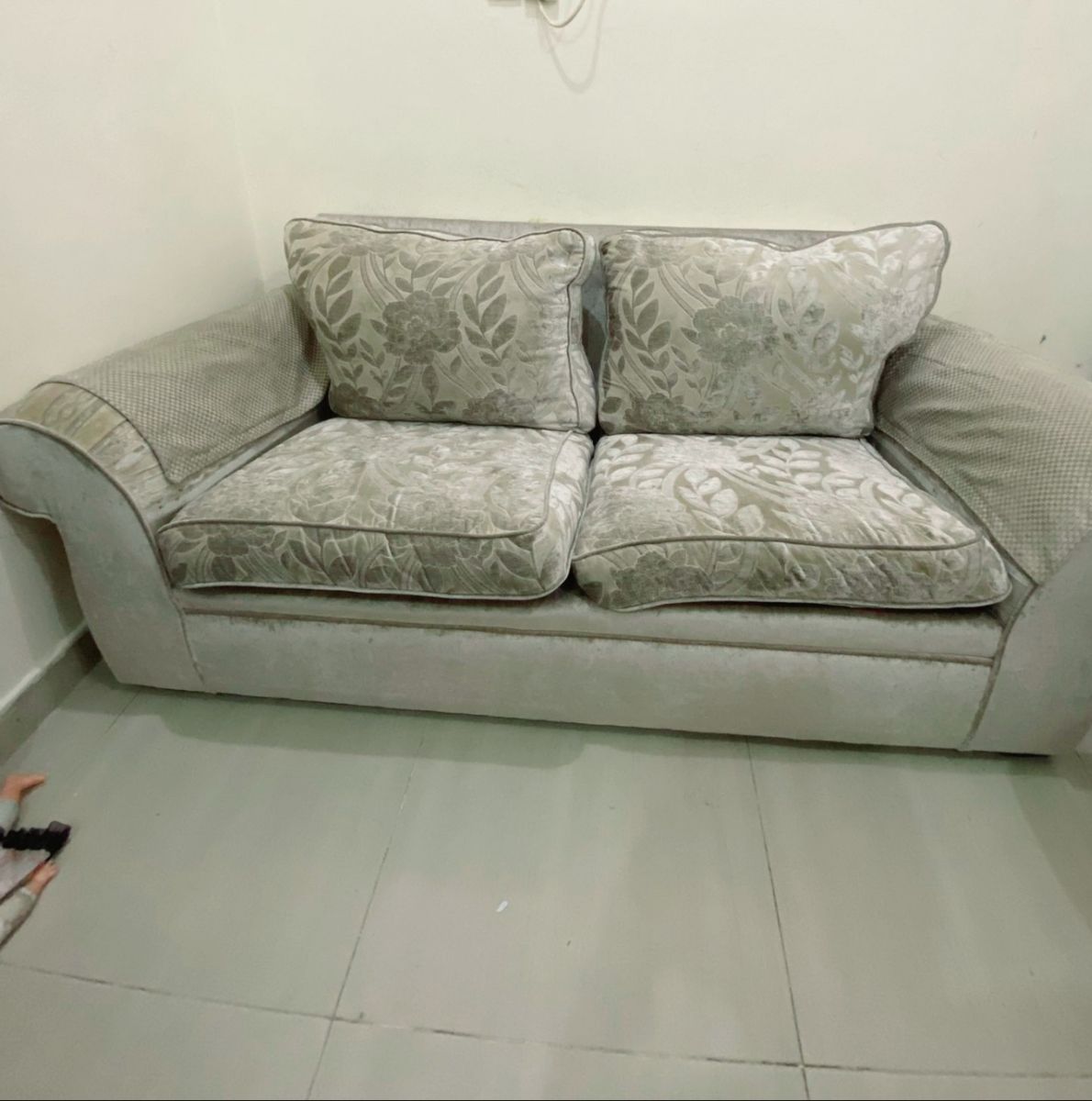 Sofas with cushions.3 seater and one seater. - Image 2