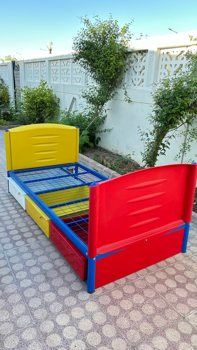Kids cot - Image 1