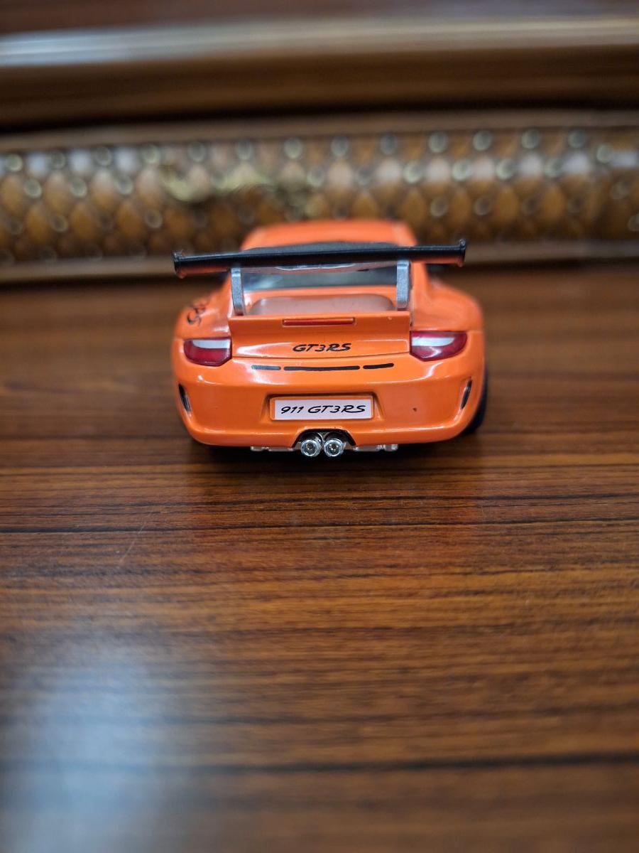 Porsche 911 gtr - Image 2