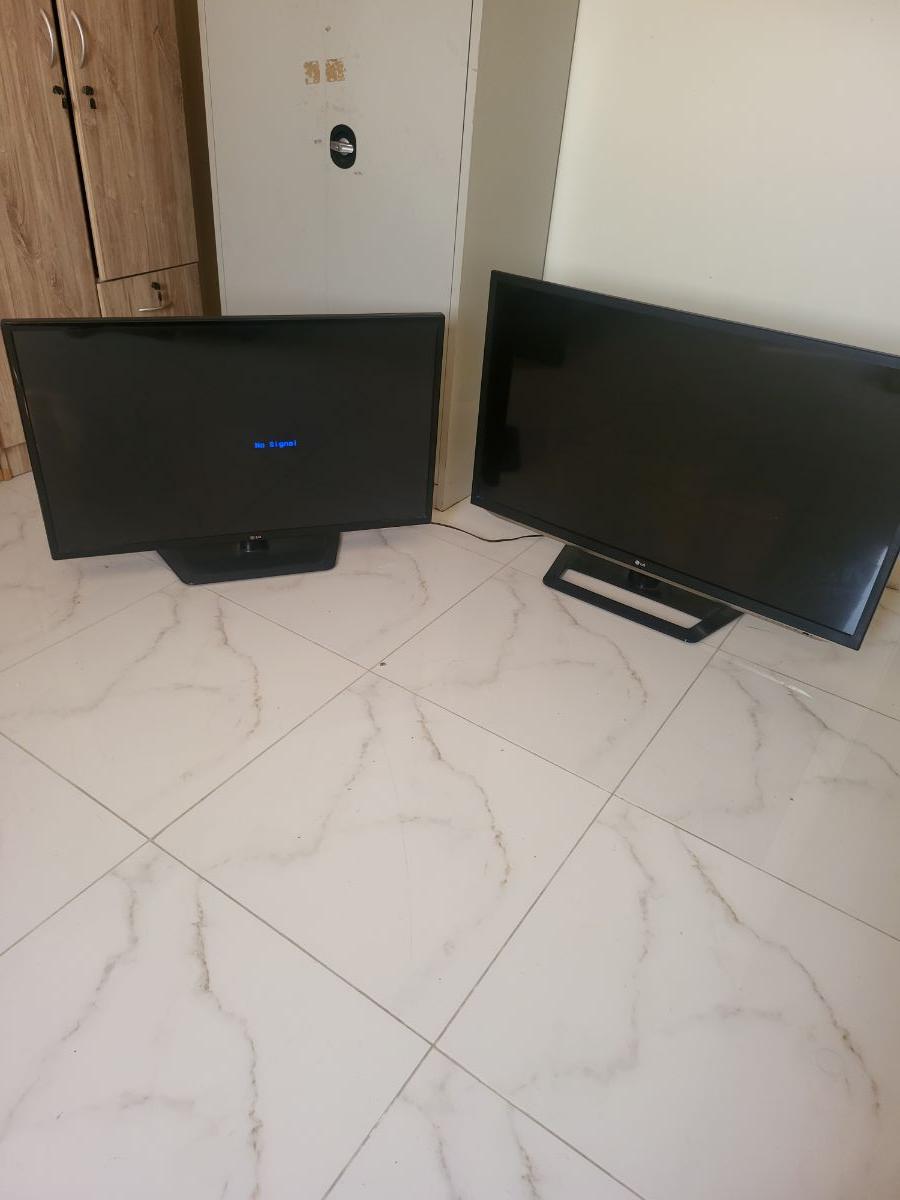 LG TV . 42" AND 47" SALE 400 QR - Image 1