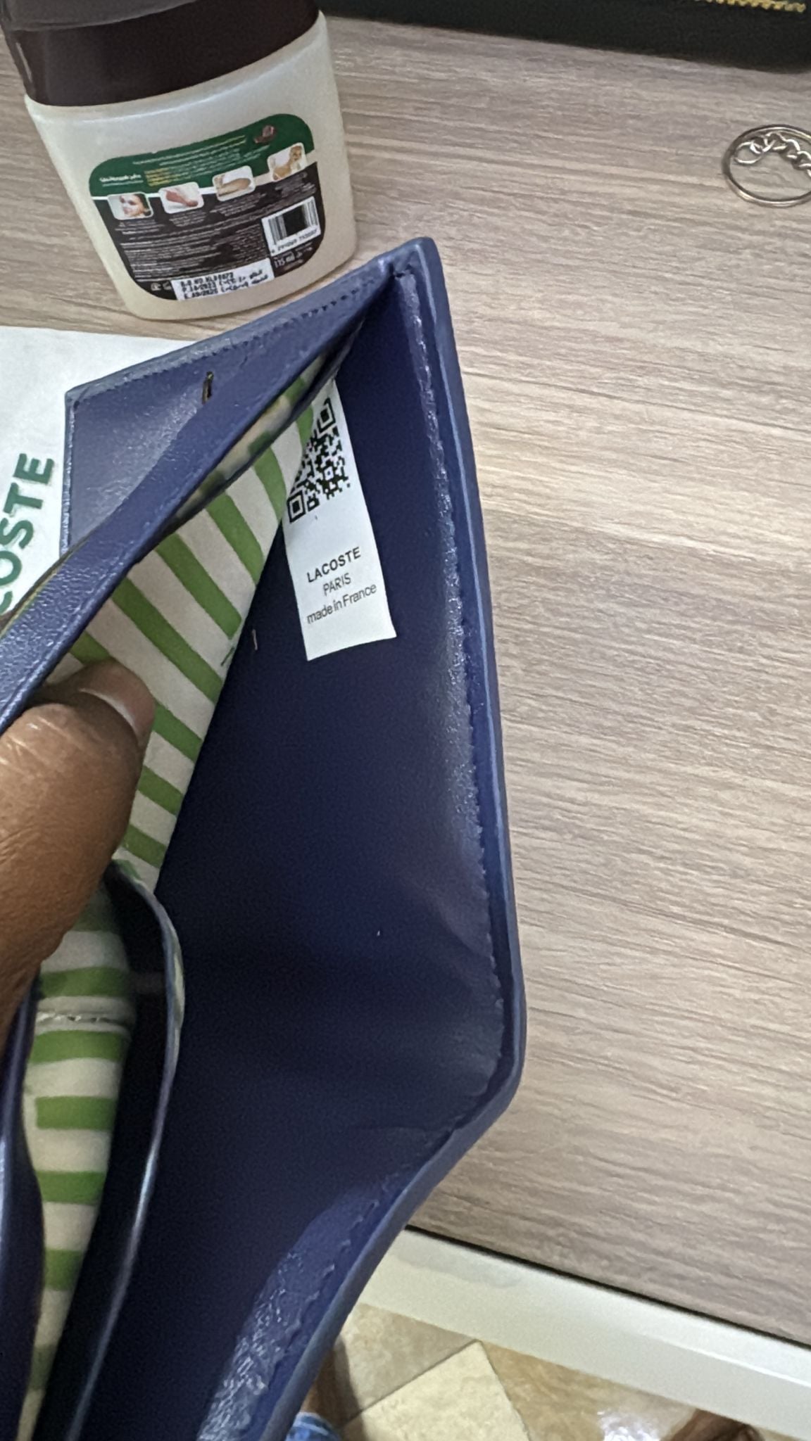 Lacoste Men’s Wallet (Original) - Image 1