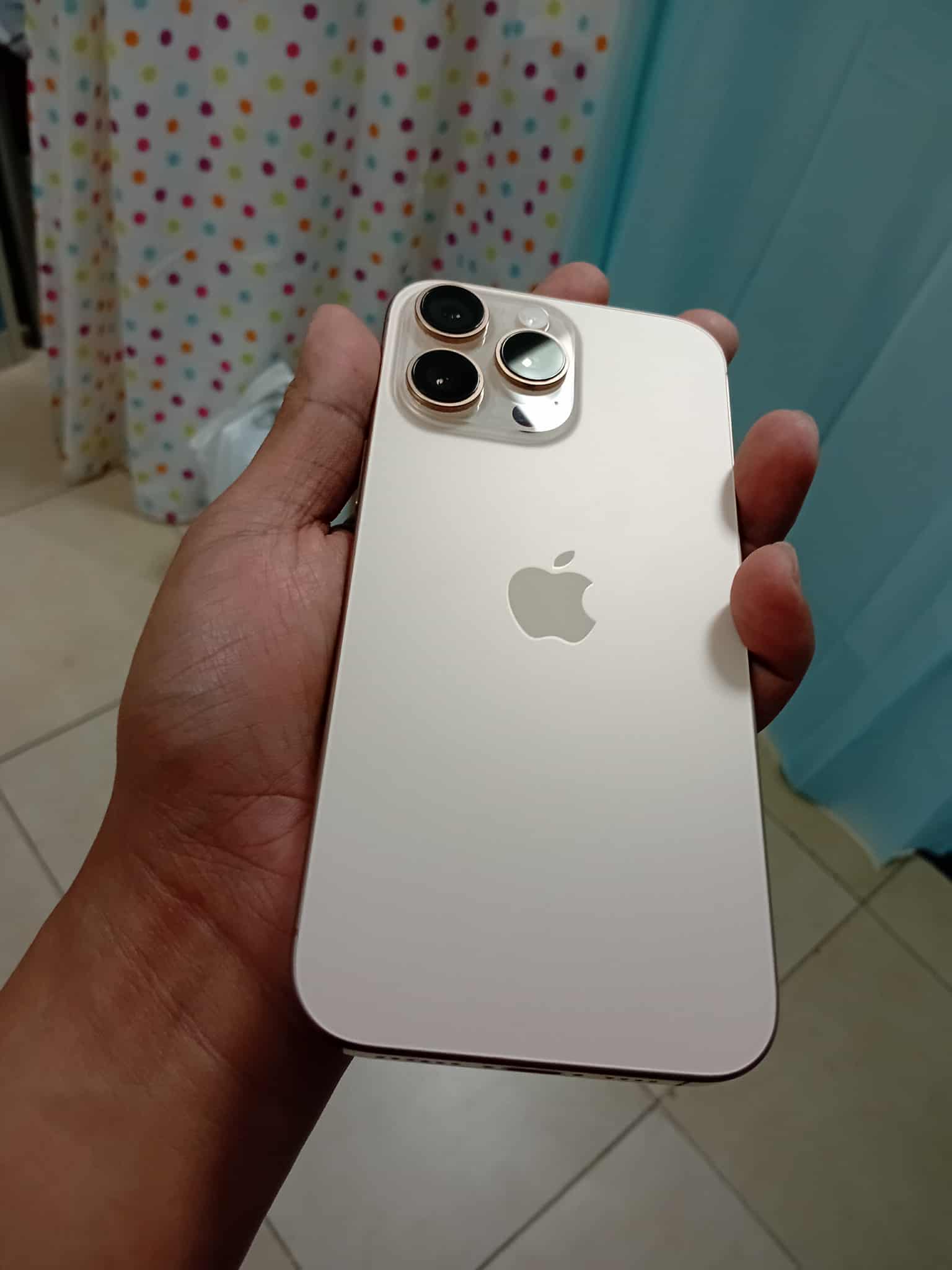 Iphone 16 pro max - Image 2