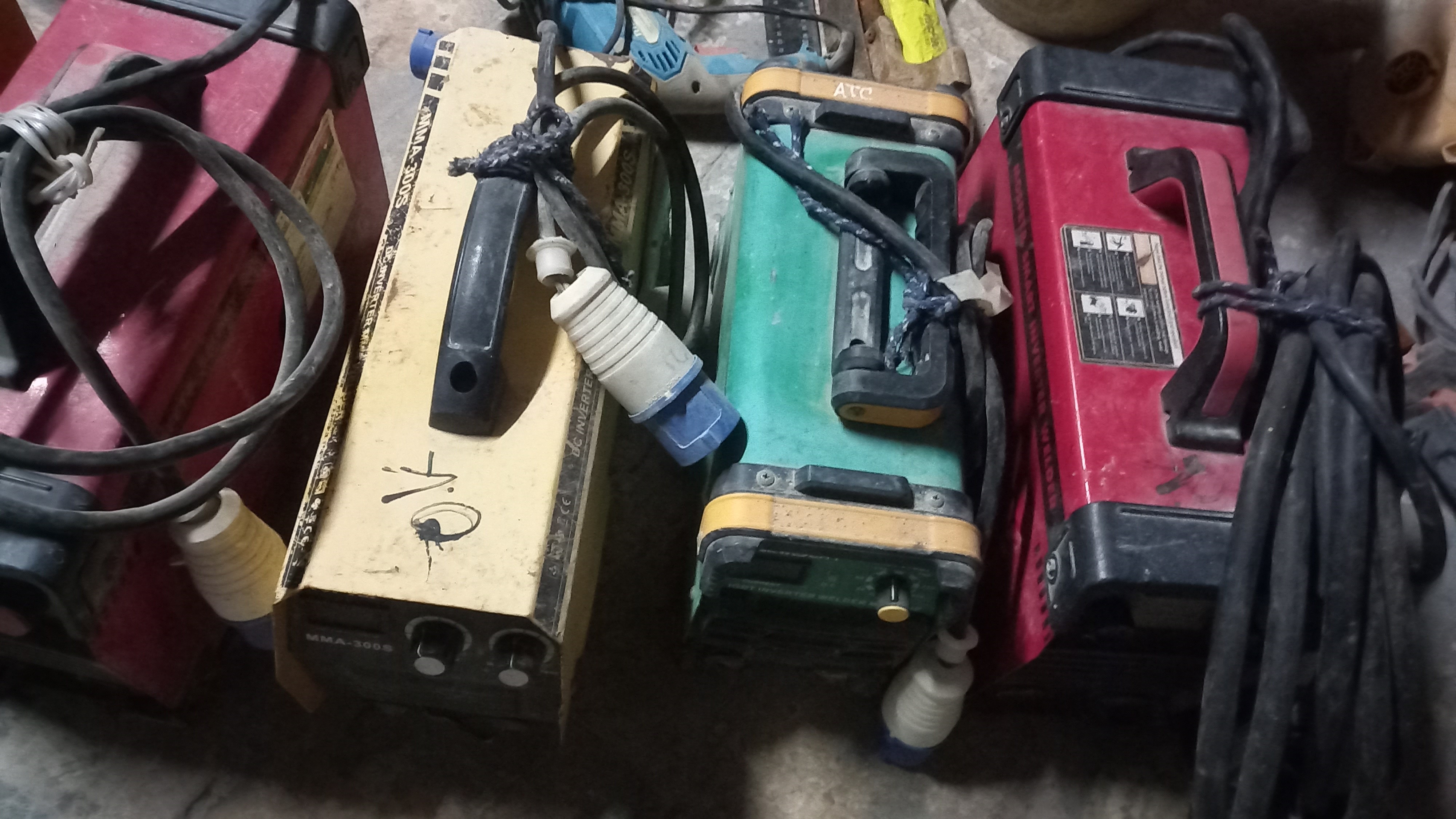 Used Big & Small Welding Machine and Full Body Safety Harness for Sale - Image 13