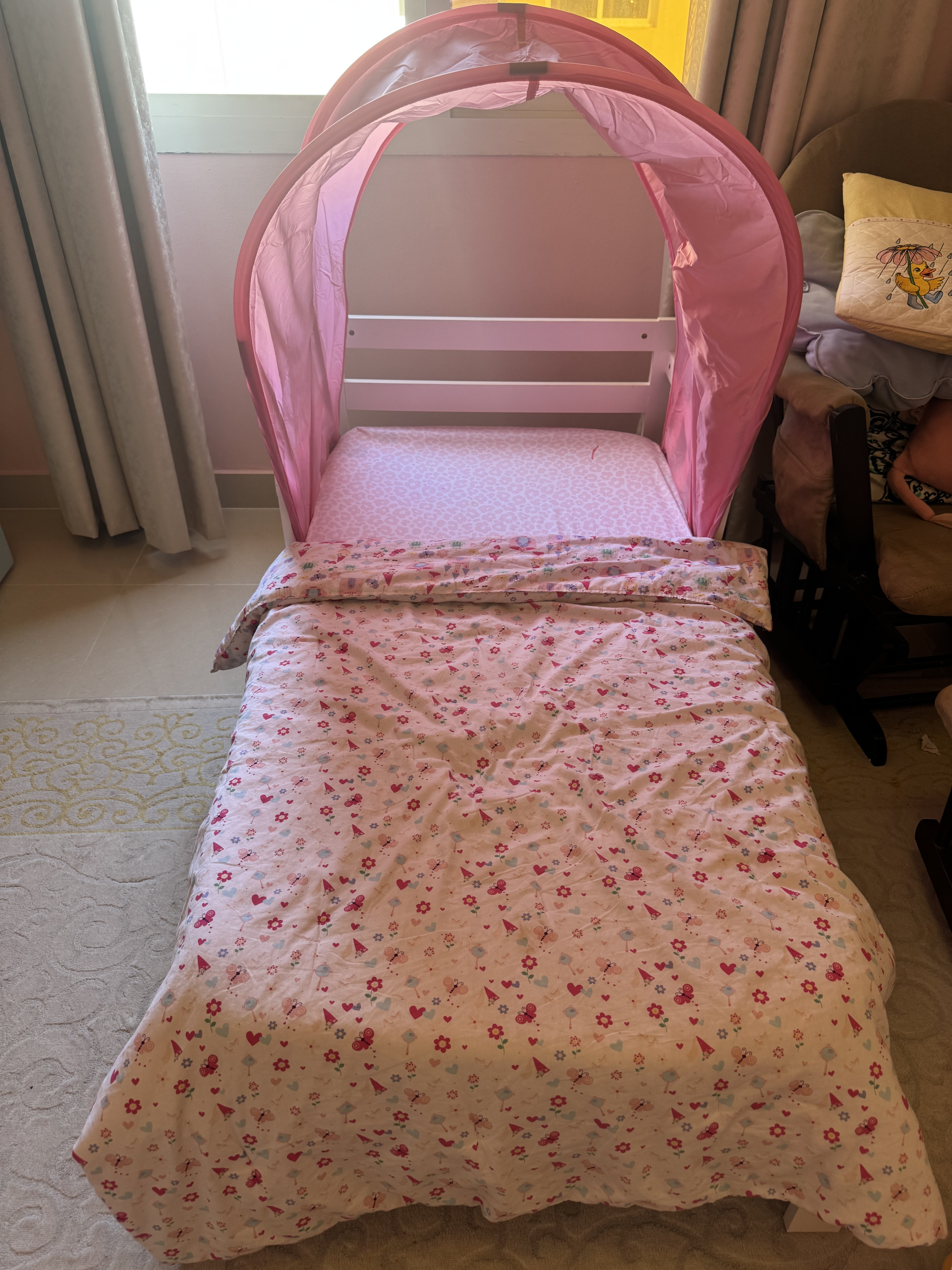 Toddler bed with mattress, canopy and bedding  - Image 2