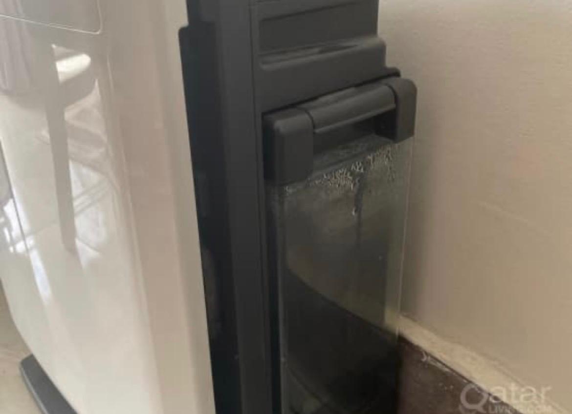  Hitachi Air purifier & Humidifier for sale. Model: EP-A5000 - Image 2