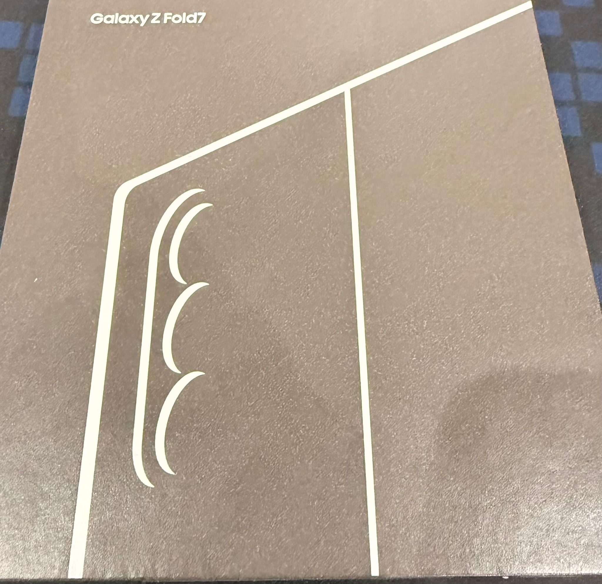 Samsung Galaxy Z Fold 7 12GB 512GB - Silver - Image 1