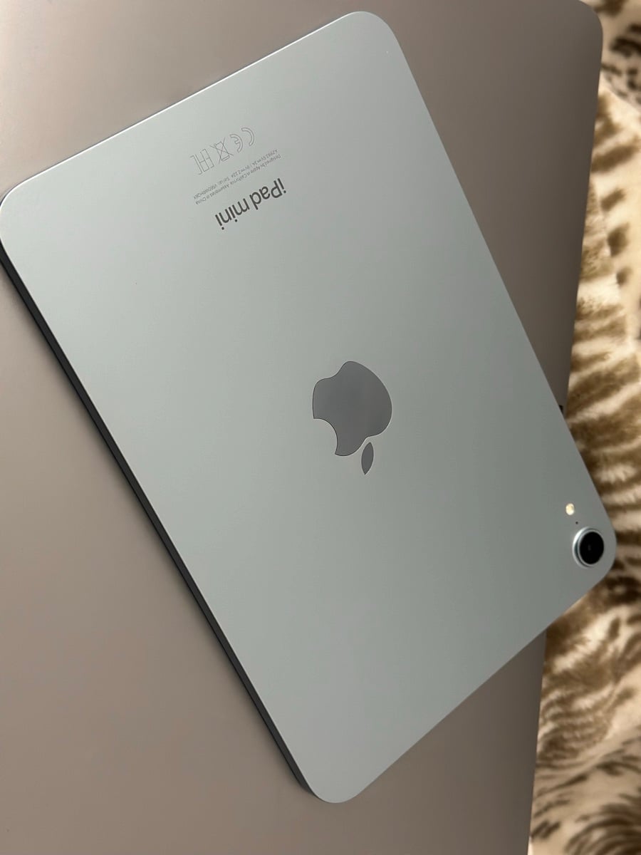 iPad mini A17 pro - Image 1
