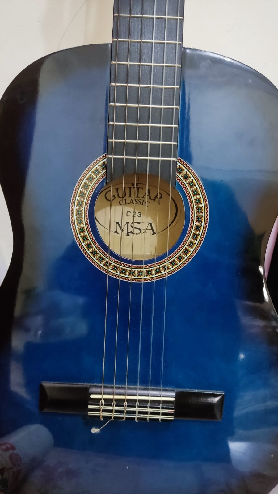 Perfect Guitar for Young Learners & Beginners - Image 2