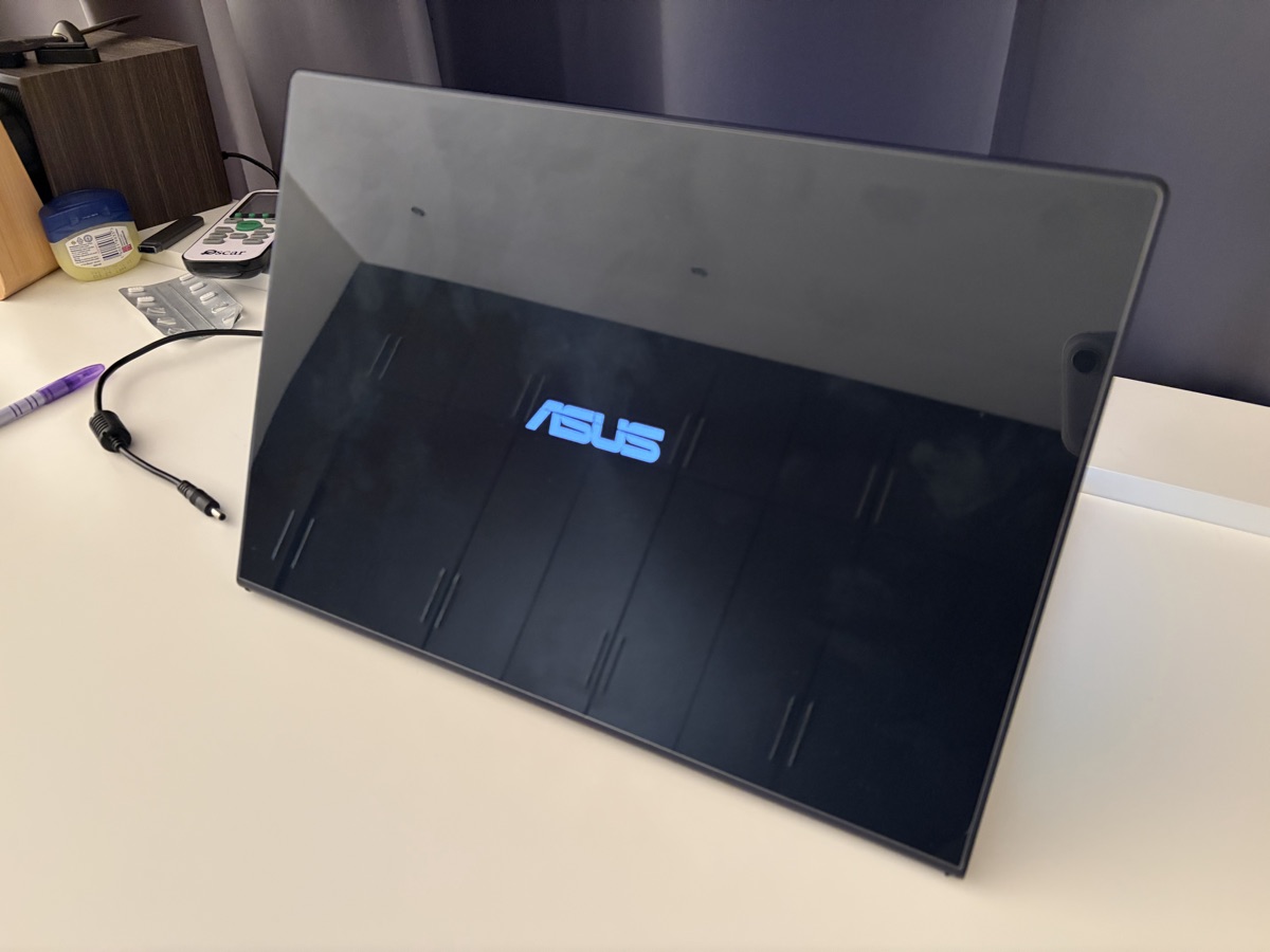 Asus Laptop UX301LA - Image 2