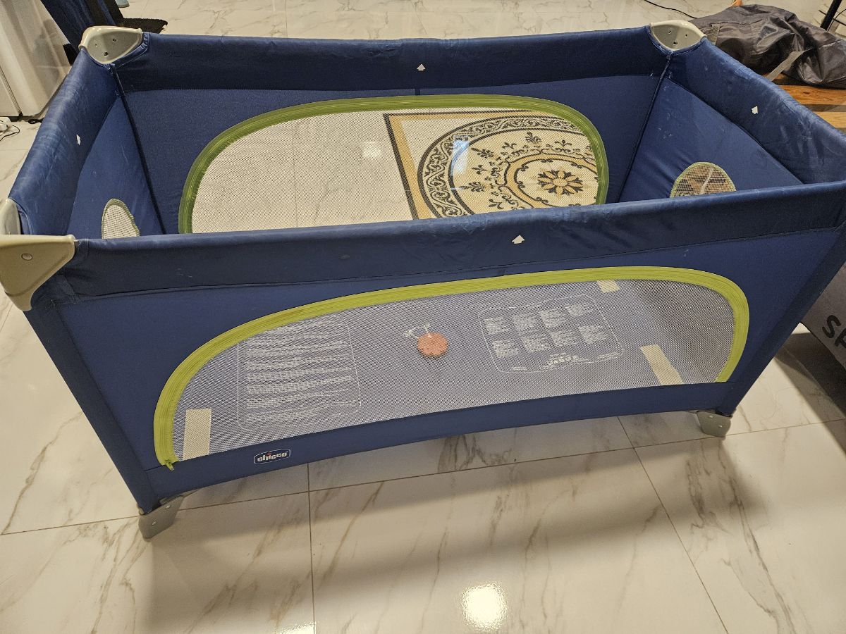 Chicco Goodnight Travel Cot / Playpen (Bargain Price) - Image 2