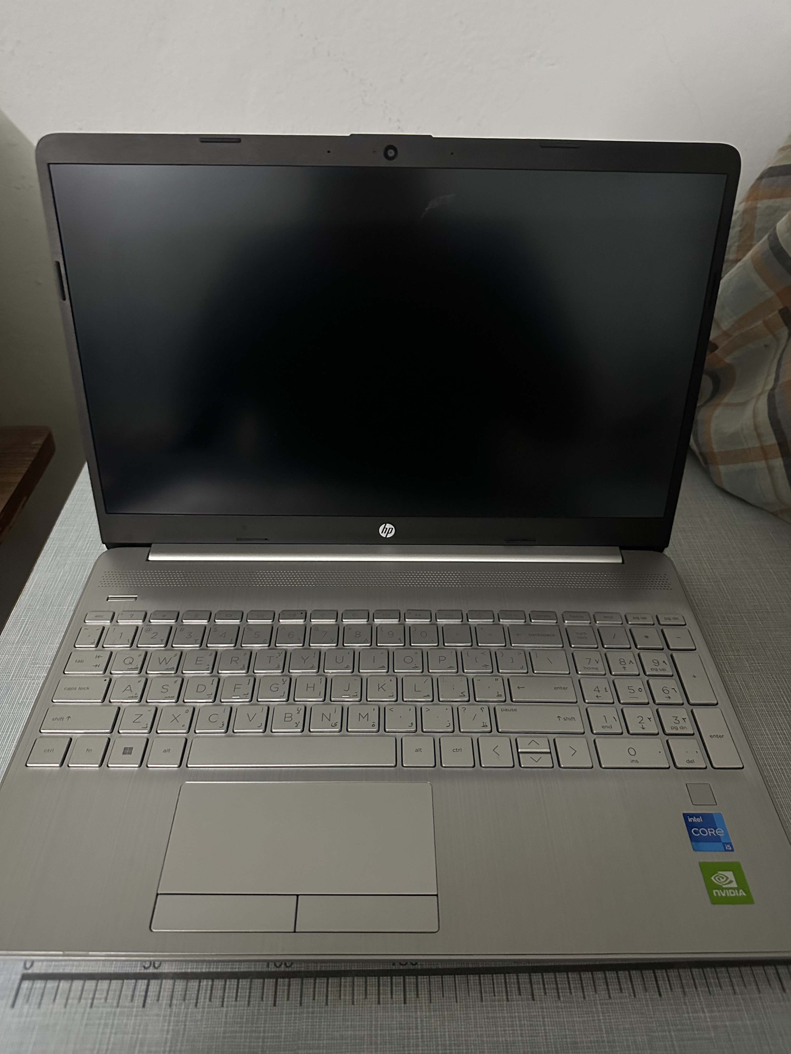 HP 5300967 15 Inch LAPTOP i5  - Image 2