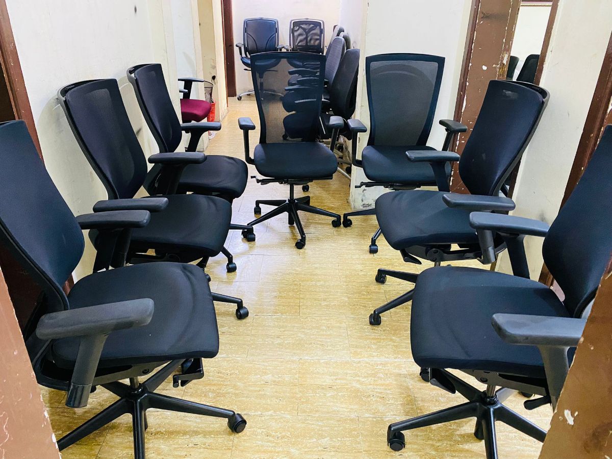 Used office furniture buy sell in Qatar 55157083 - Image 15
