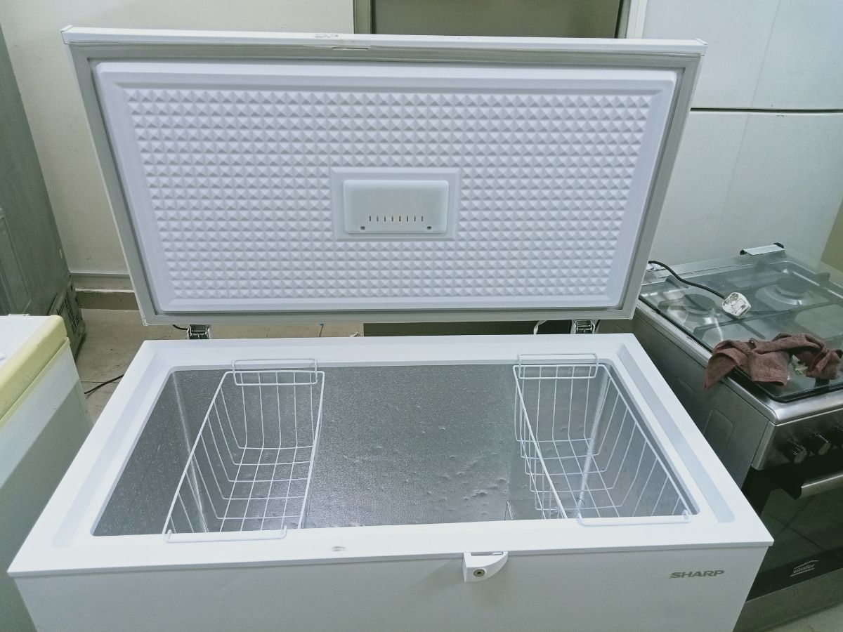 Sharp deep freezer for sale - Image 2