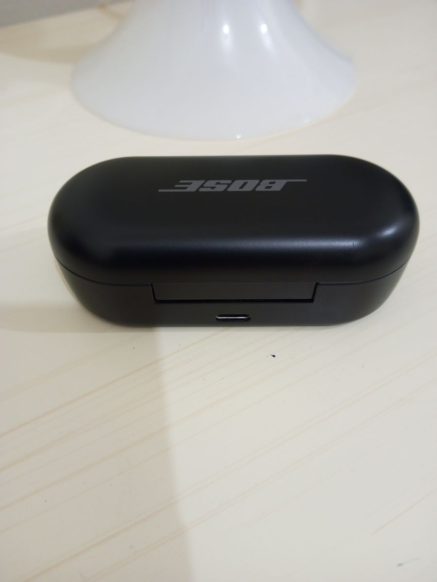 Bose Sport Earbuds - Image 4