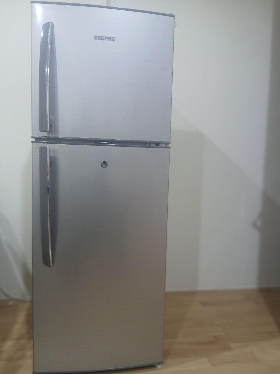 Geepas Refrigerator ( Double door ) - Image 2