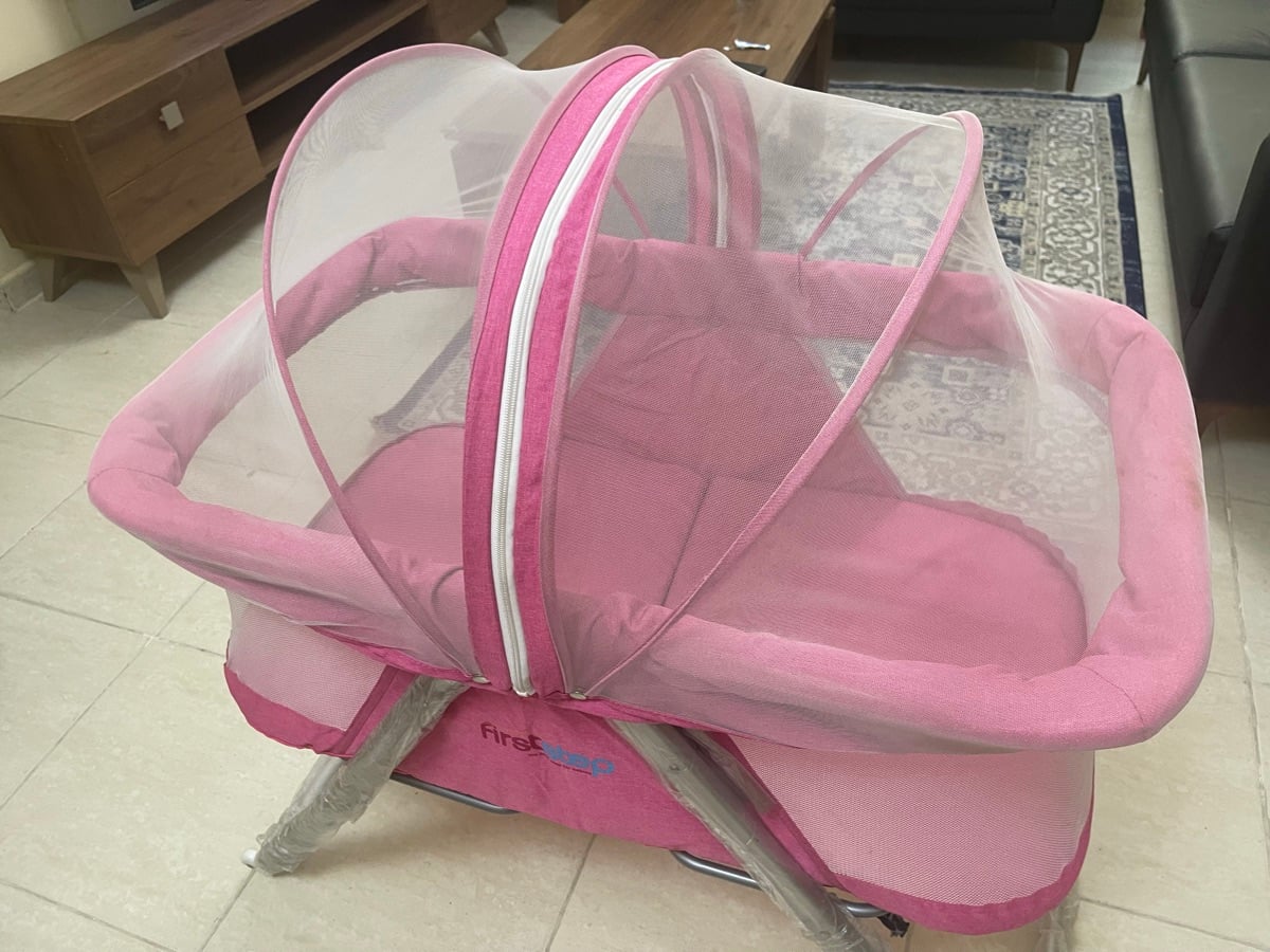 As Good as New! Unused Baby Cradle Available now - Image 5