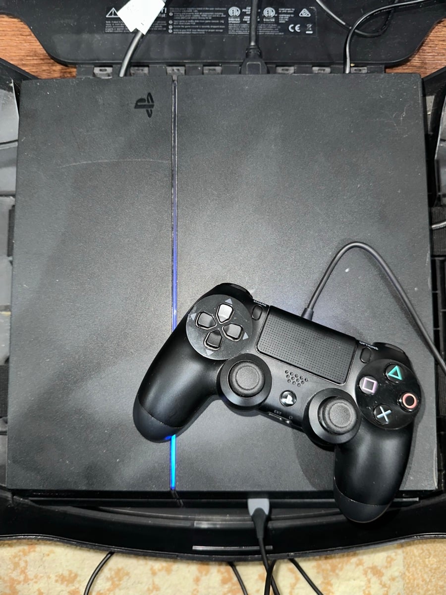 Ps4 Fat 1Tb (Version 9.03) - Image 1