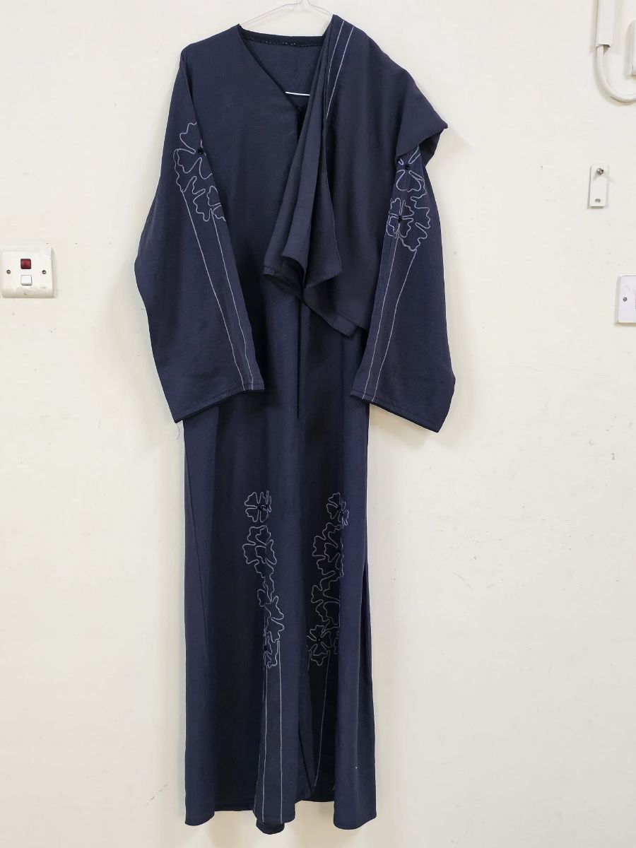 Abaya for sale 4 piece - Image 6
