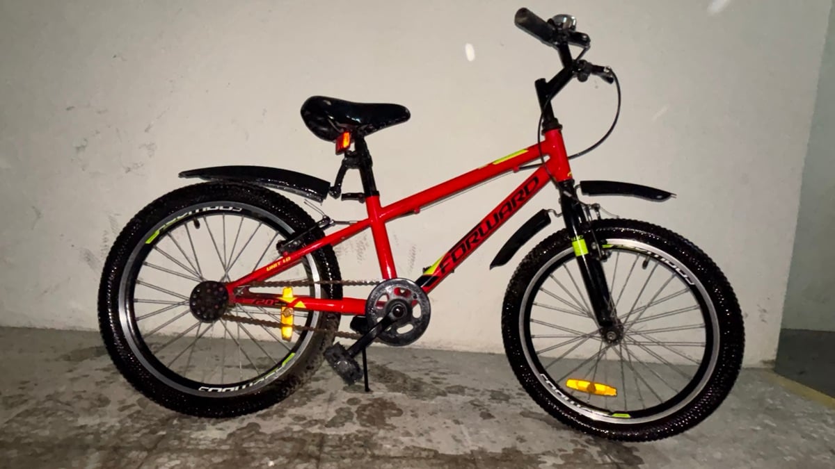 Bicycle for kids age 12 to 14 - Image 1