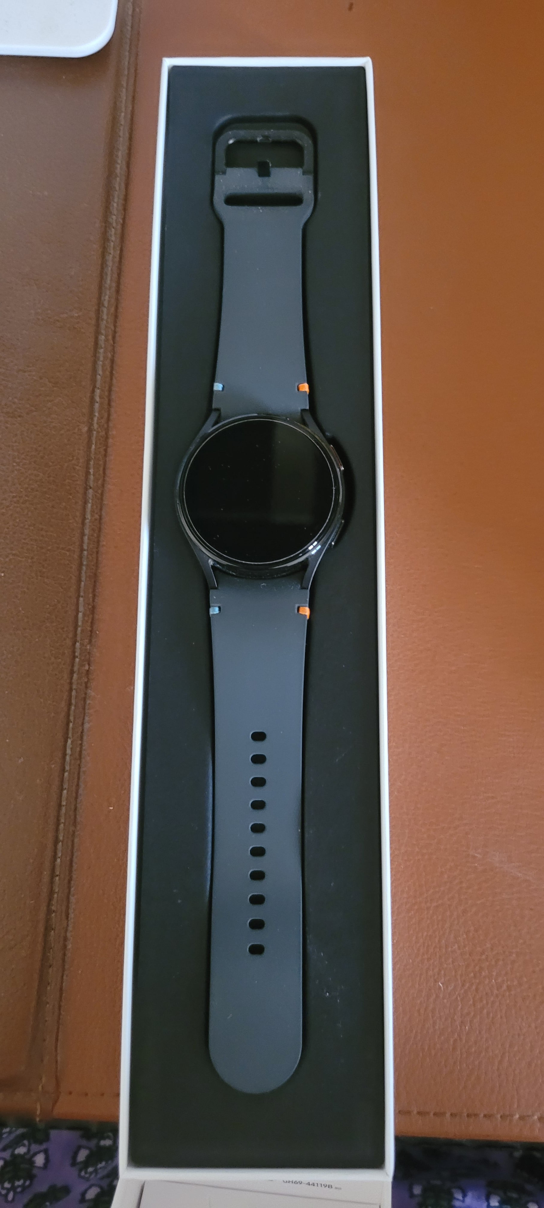 Samsung Galaxy FE smart watch - Image 1