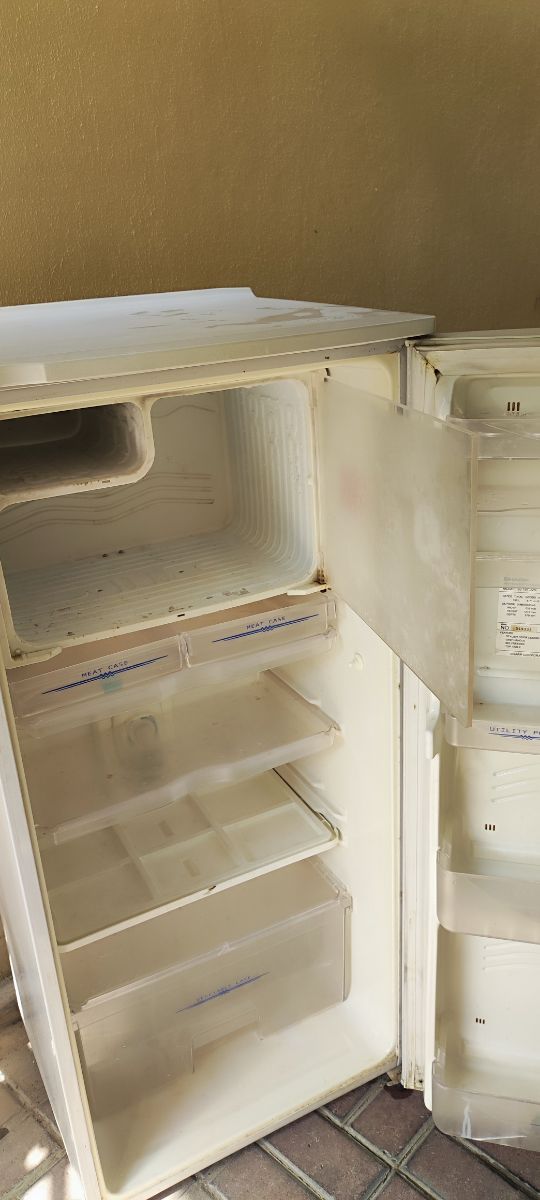 sharp refrigerator for sale - Image 3