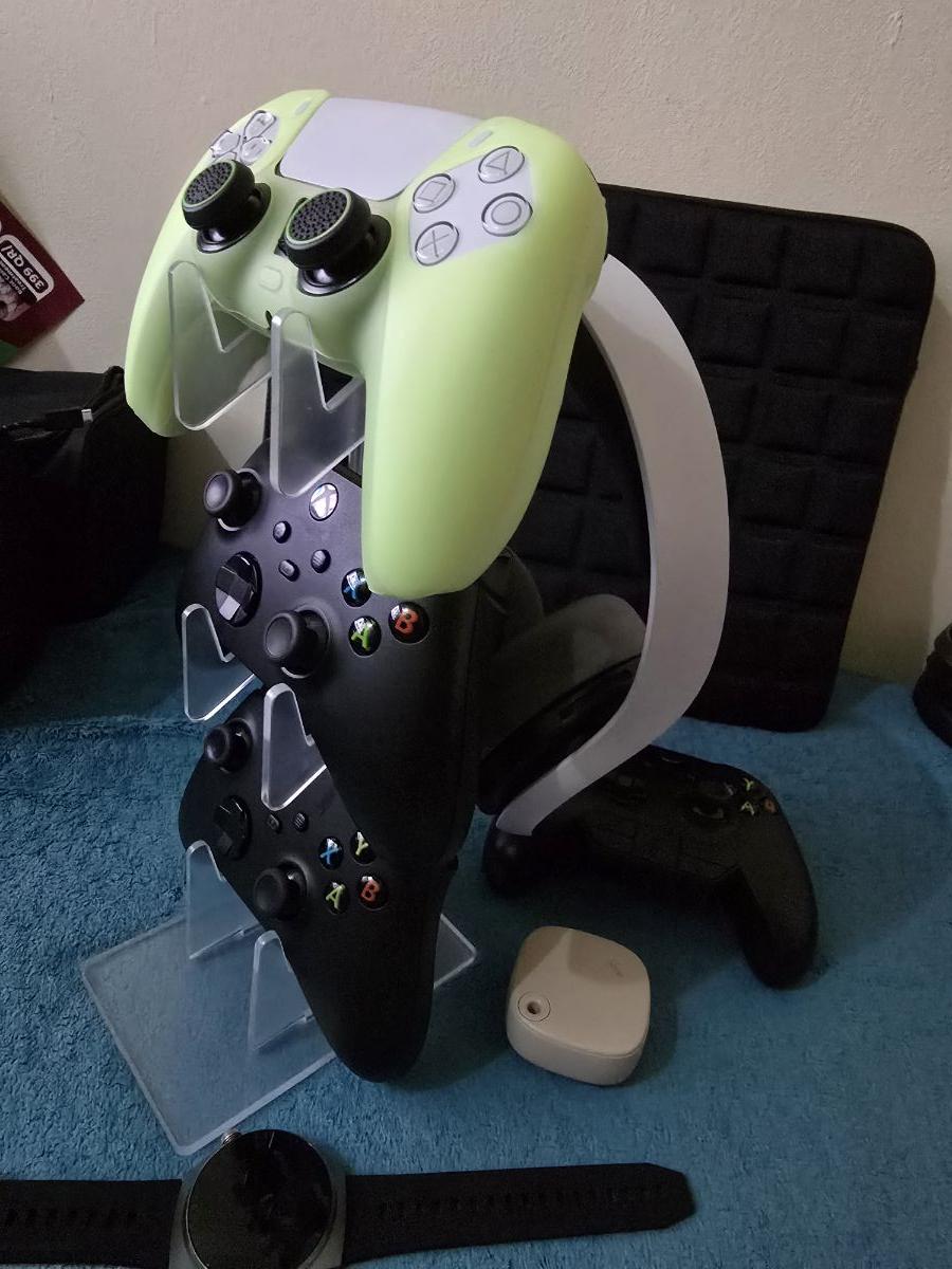 Three-layer Gamepad Holder With Headphone Holder For PS4/ PS5/PS3 Desktop - Image 6