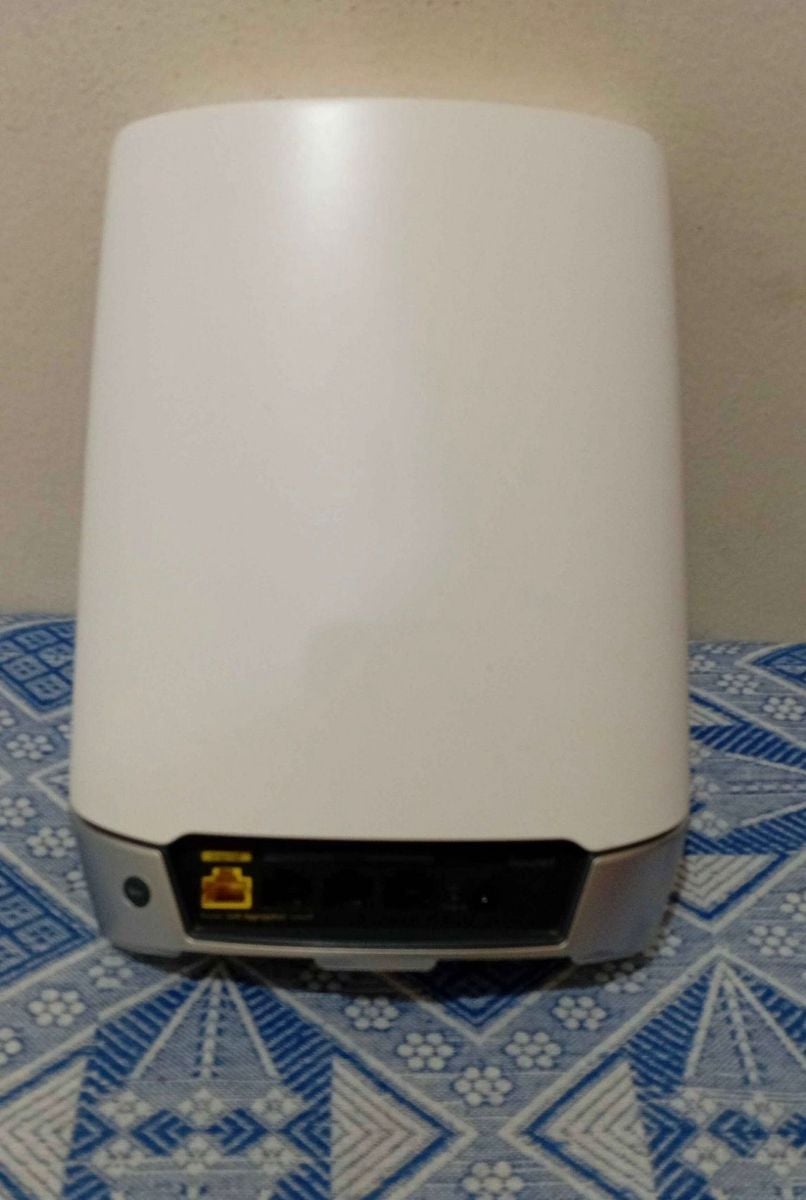 Orbi WiFi router rbr750 & Satellite - Image 2