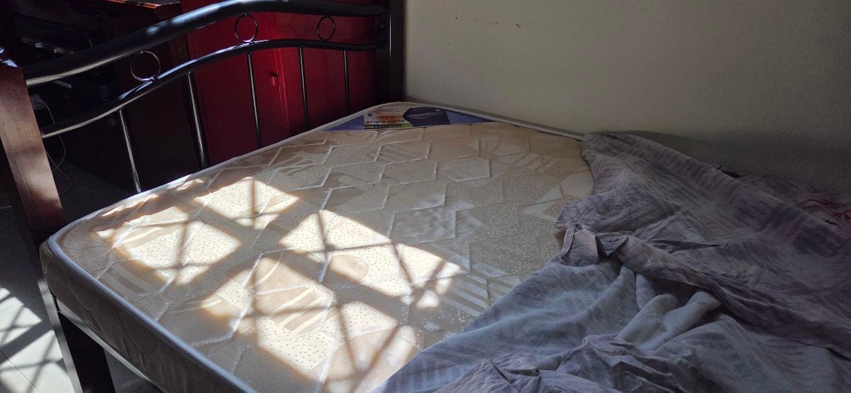 Good condition Mattress and Bed for sale only 80 QAR - Image 3