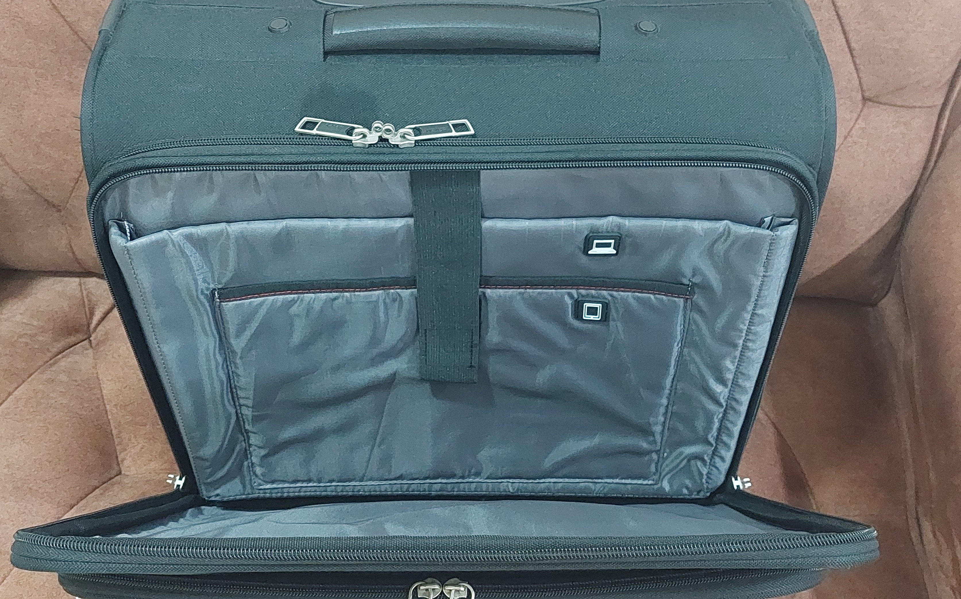 Executive Cabin Bag - Image 3
