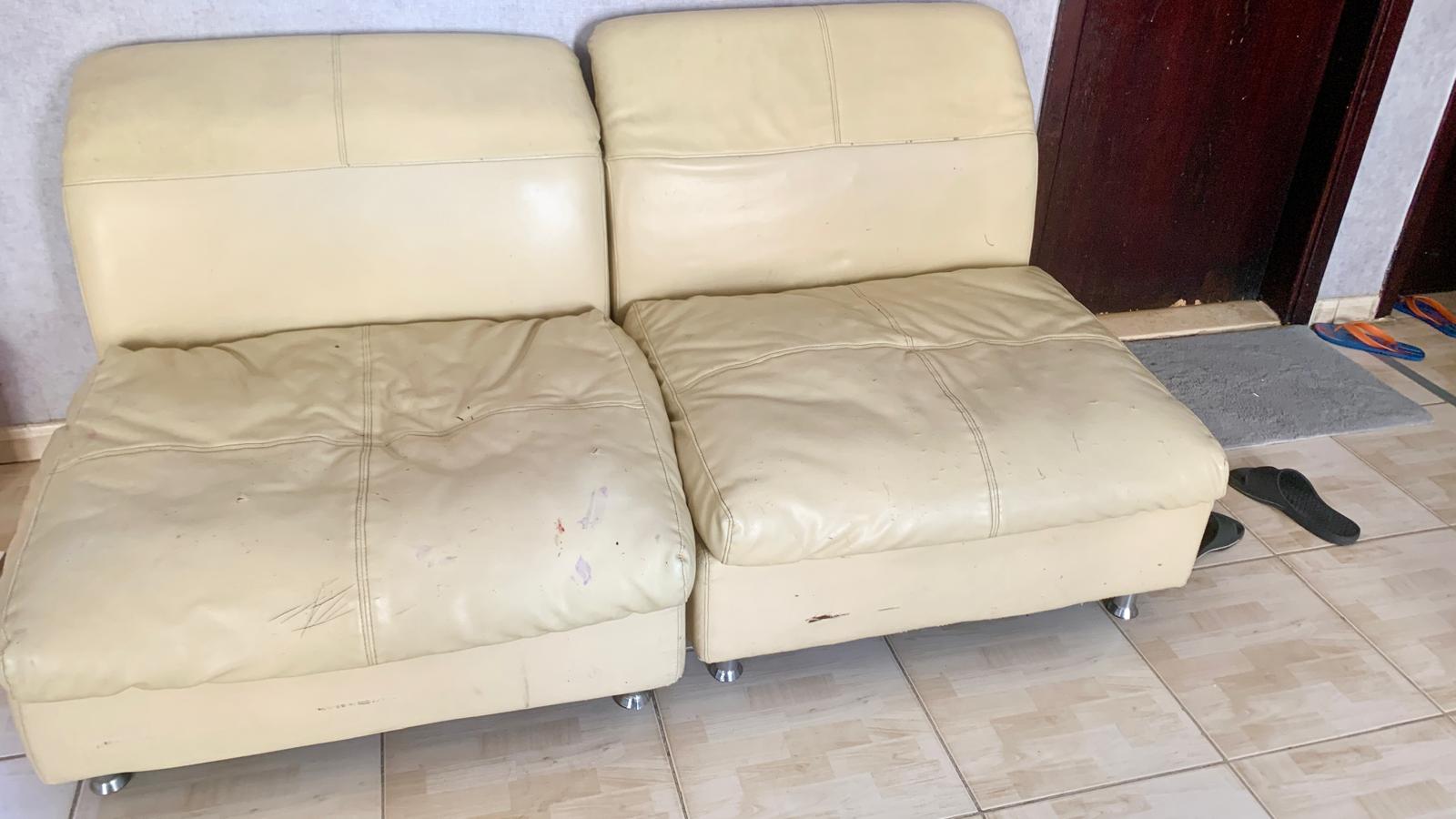 7 seater Leather sofa - Image 2
