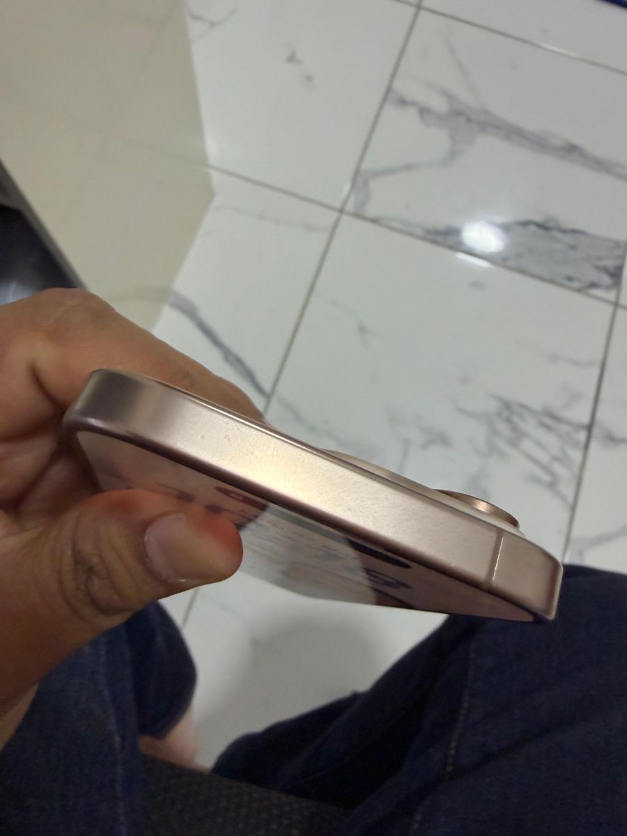 iPhone 16 Pro – 256GB – Natural Titanium - Image 7