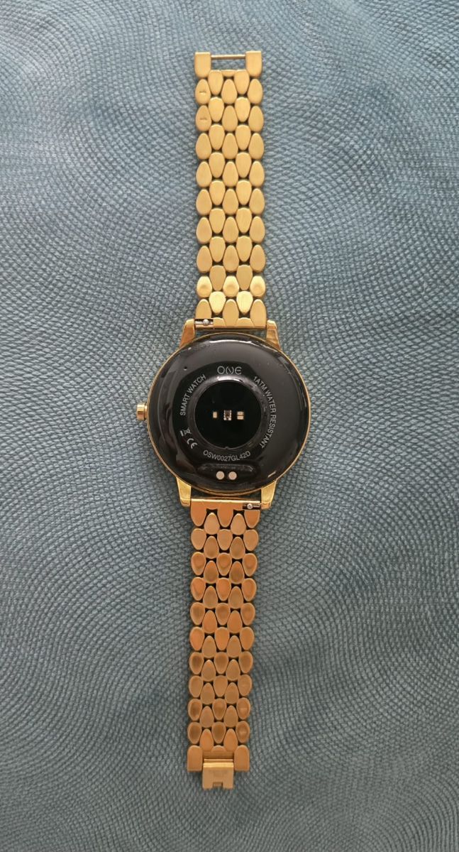 Like new one watch company multi-function ladies smartwatch - Image 5