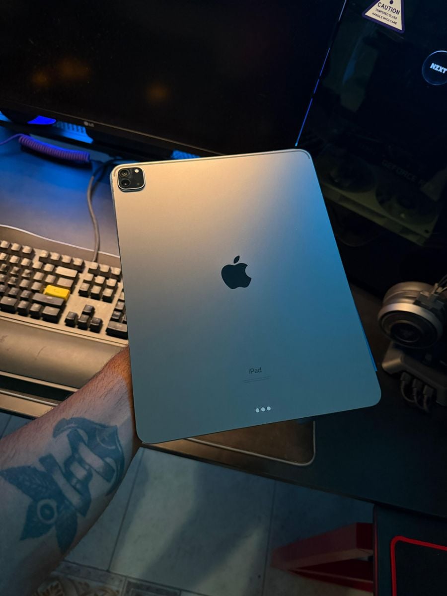 Ipad Pro M1 5th Gen 12.9” + Apple Pencil 2nd Gen - Image 1