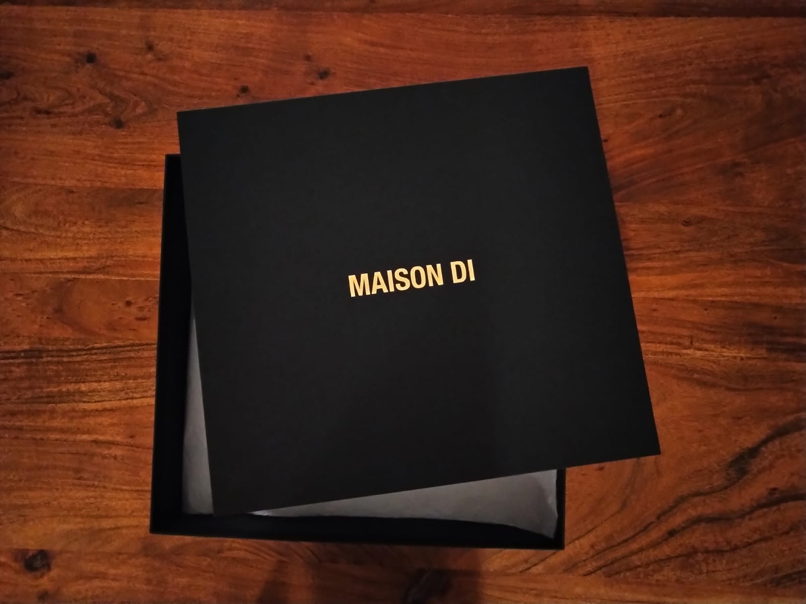 Excellent quality boxes - Image 1