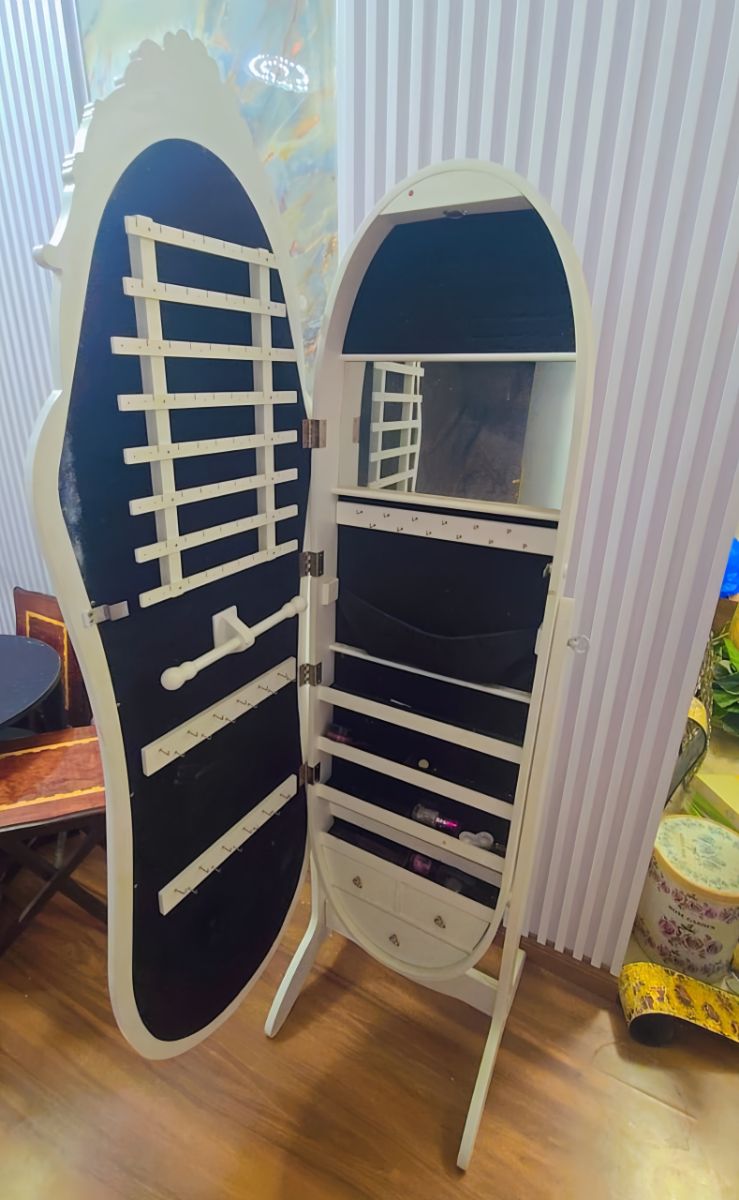 Mirror+Jewellery Storage - Image 2