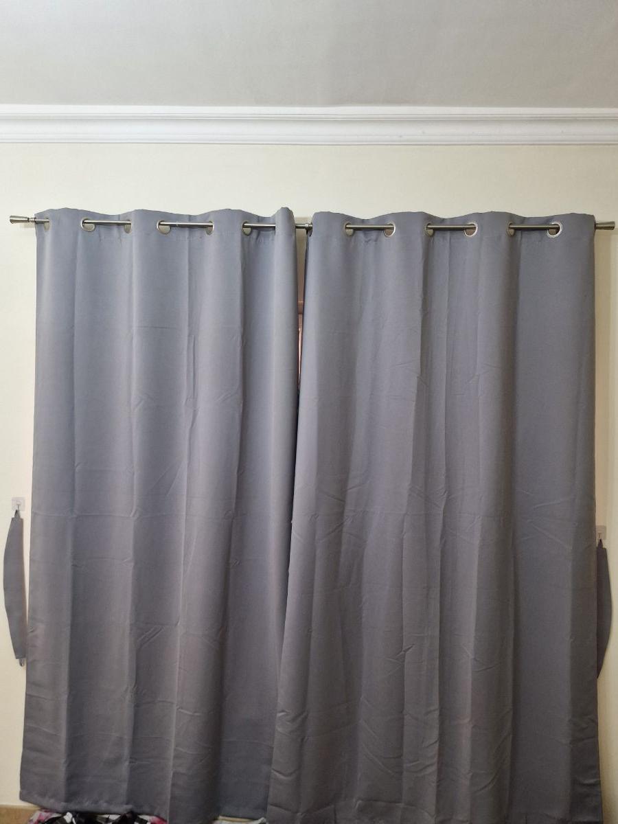 Curtains with extendable pole. 4 sets - Image 1