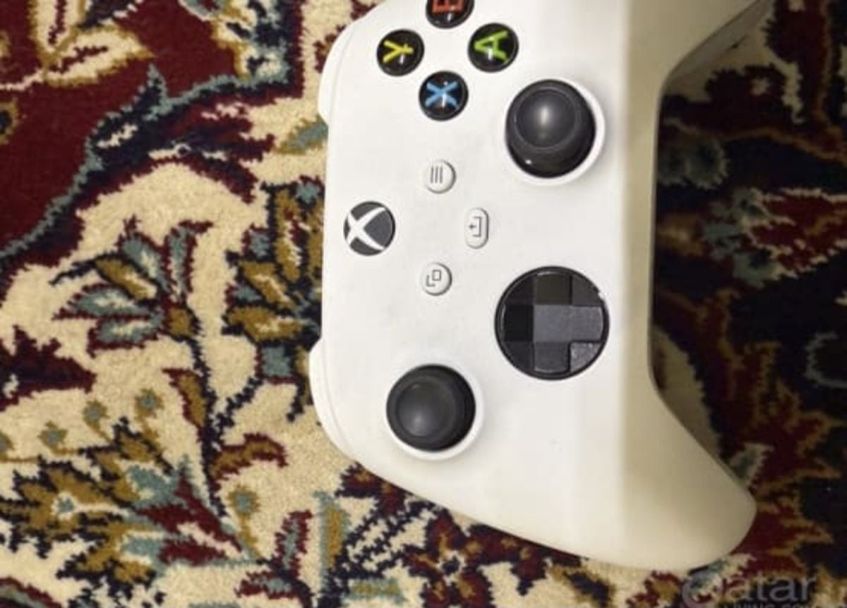 X box s with 2 orginal controller with box 4k - Image 3
