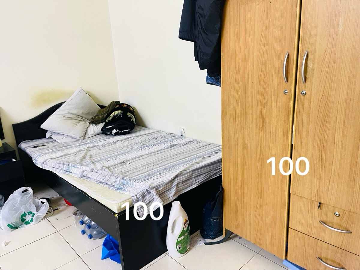 Bed with mattress, wardrobe ,dressing table and dining table - Image 3