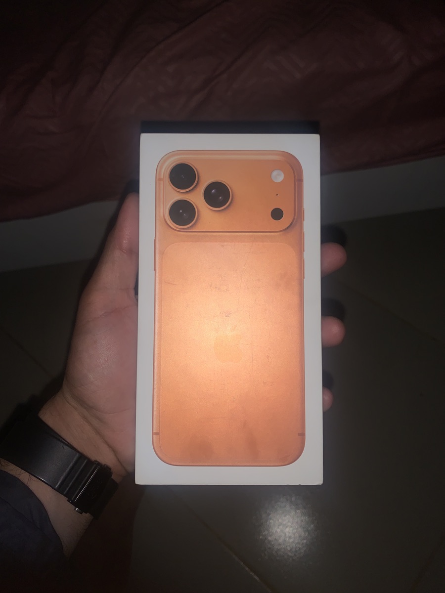 iPhone 17 pro max - Image 1