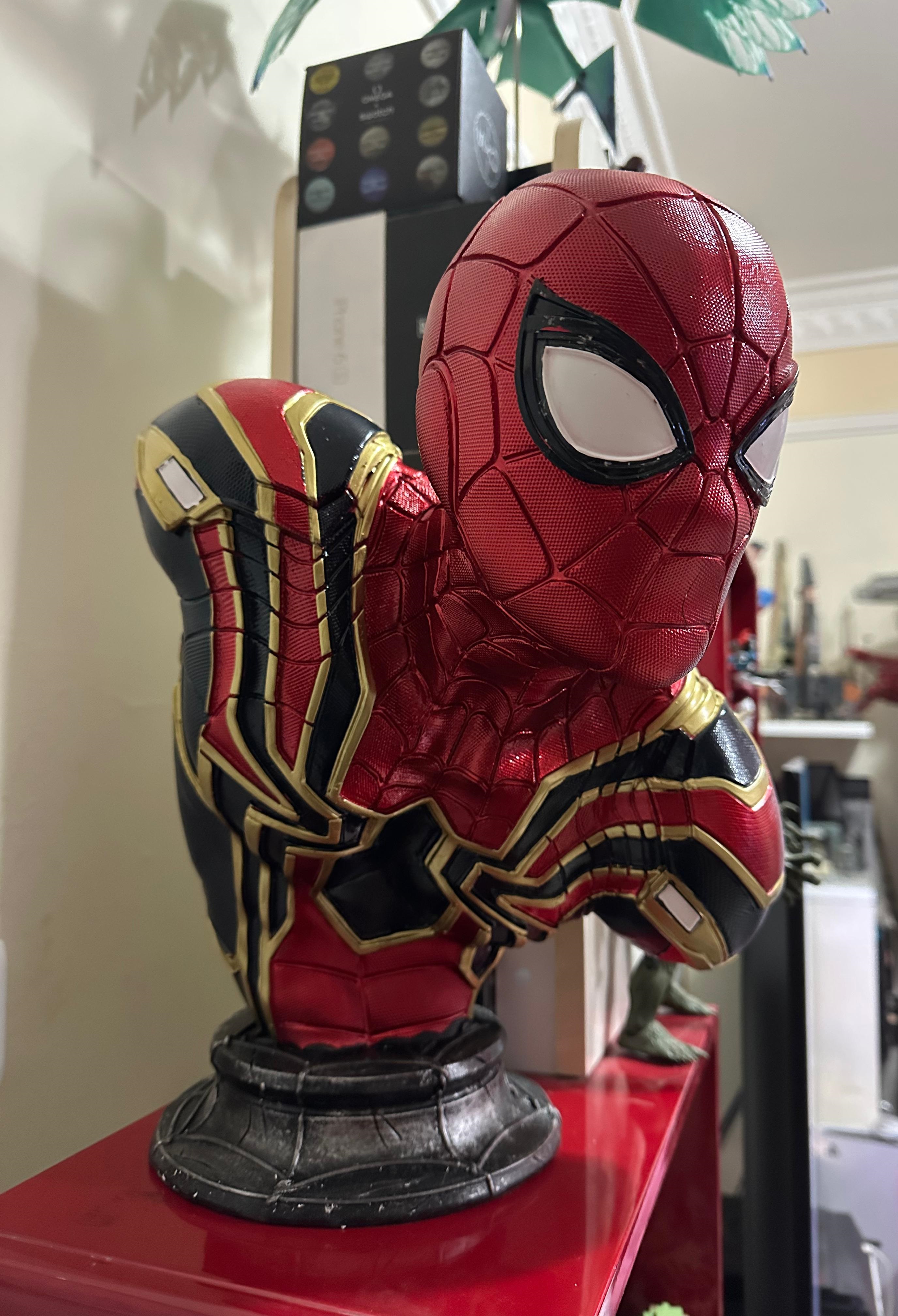 Collectible 38cm MCU Spider-Man Bust (Large Size) - Image 2