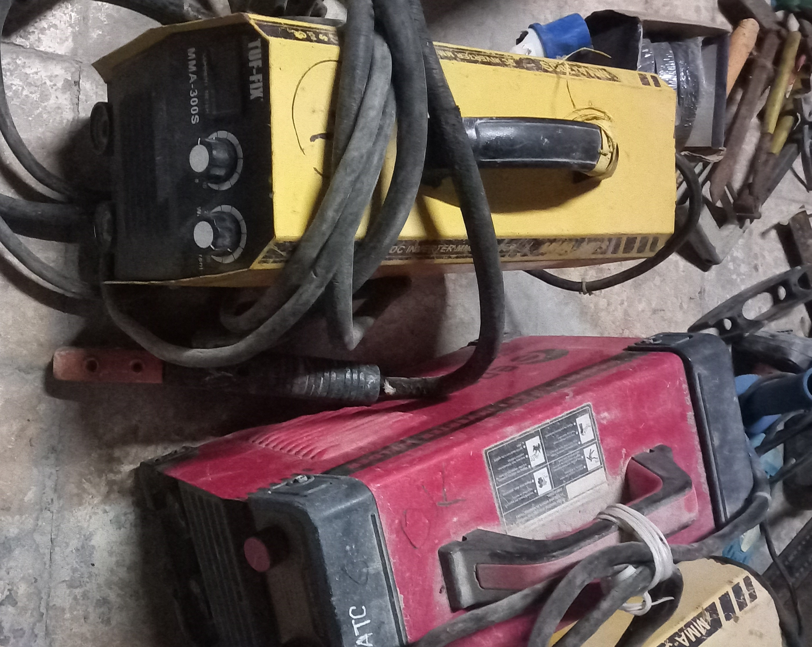 Used Big & Small Welding Machine and Full Body Safety Harness for Sale - Image 15