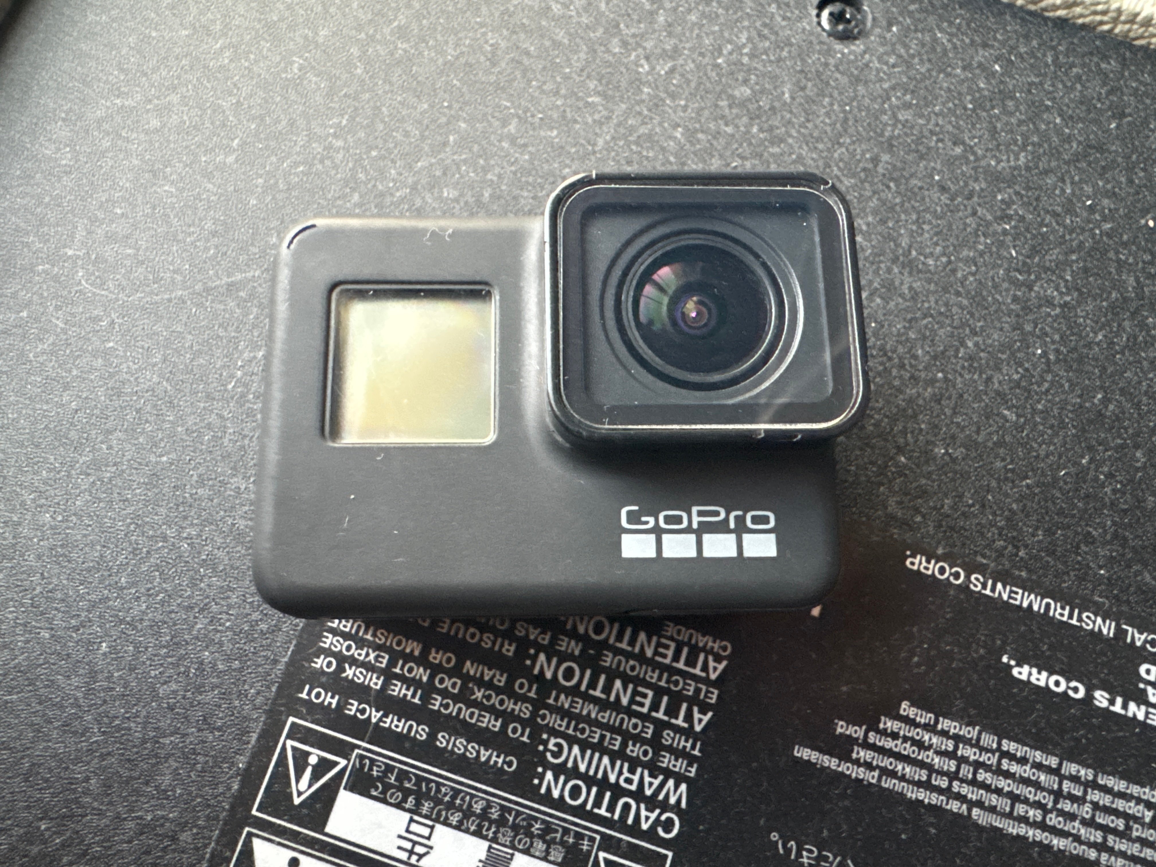 Gopro hero 7 black w/ accessories  - Image 2