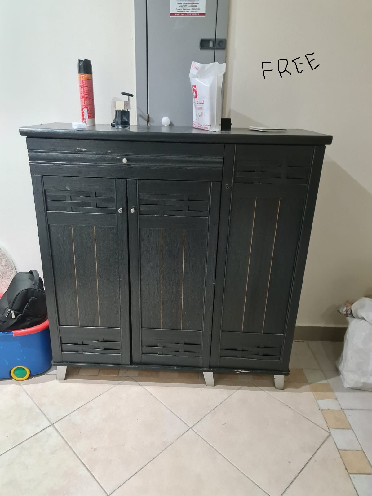 Desk, dining table, dispenser, freezer - Image 4