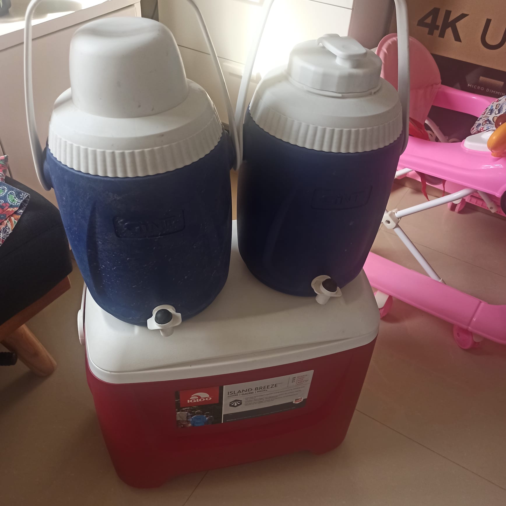 Cooler Box with 2 Small cooler Dispenser all 125 QR  - Image 3