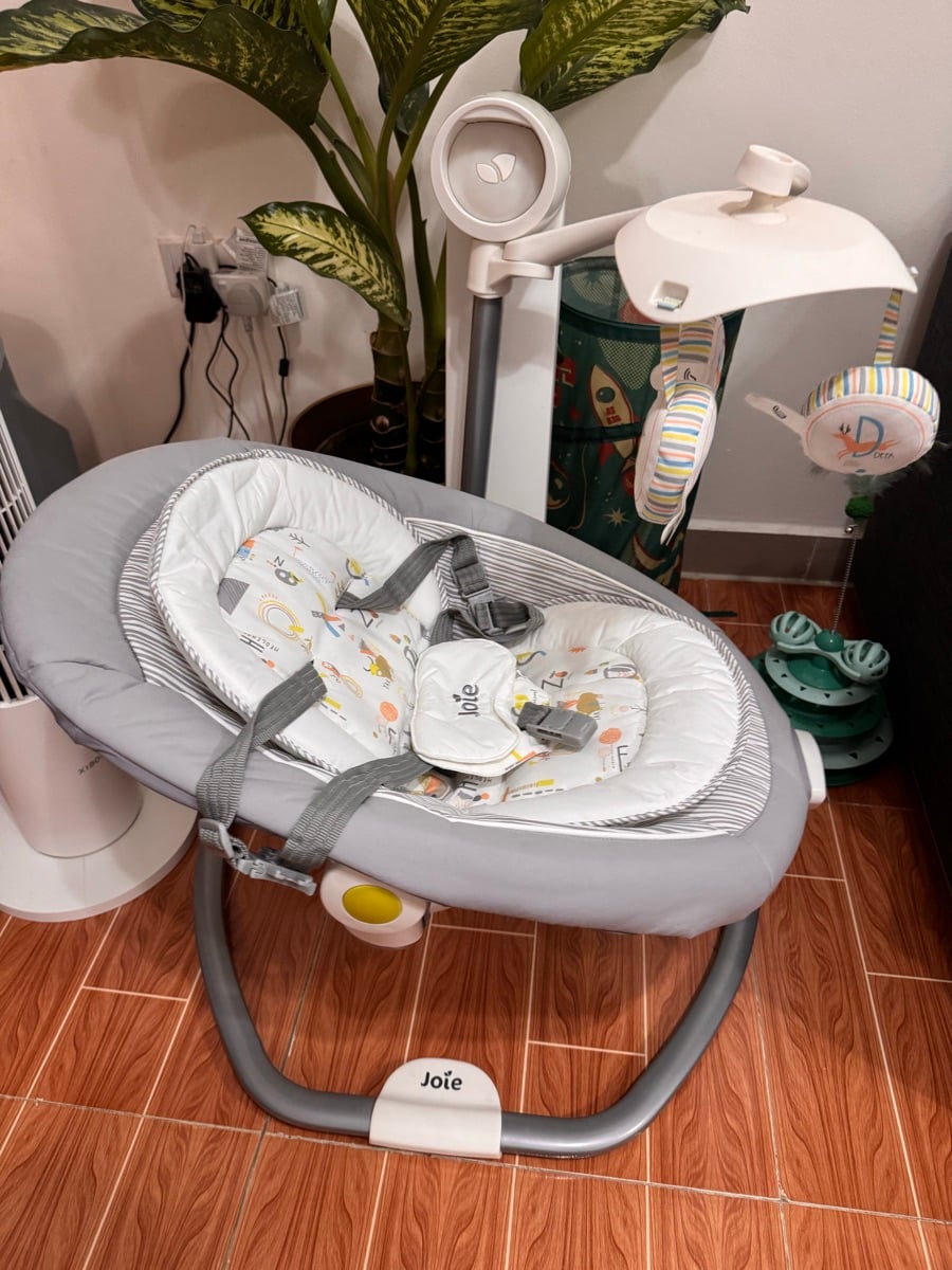 2 way swivel swing for new born and upwards - Image 2
