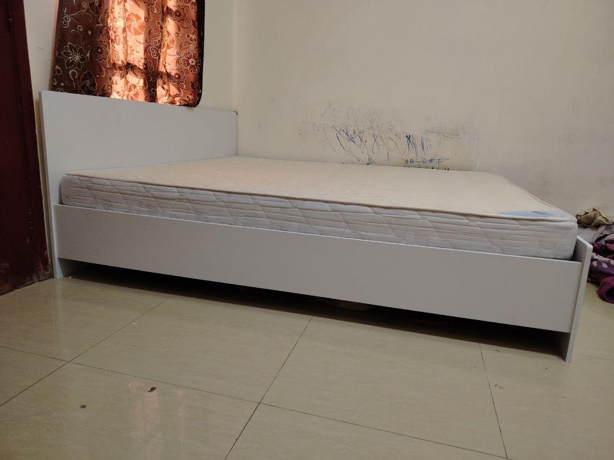Branded New King Size (180*200) Bed with Mattress - Image 2